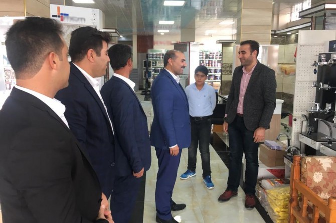 HÜDA PAR esnafın sıkıntılarını dinlemeye devam ediyor