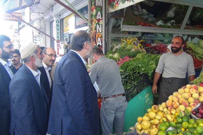 Yilmaz: Divê hemû kes li dikandarê biçûk xwedî derkeve