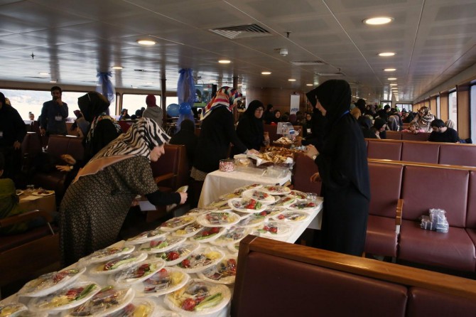 Yetimler boğaz gezisinde buluştu