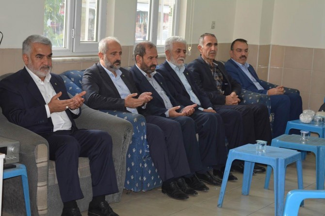 Yapıcıoğlu'ndan Yaşin ve İnsel ailelerine taziye ziyareti