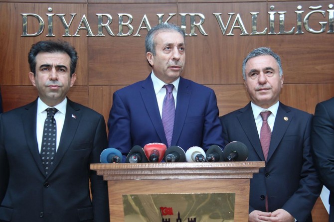 Eker'den Diyarbakır'daki çatışmaya ilişkin açıklama