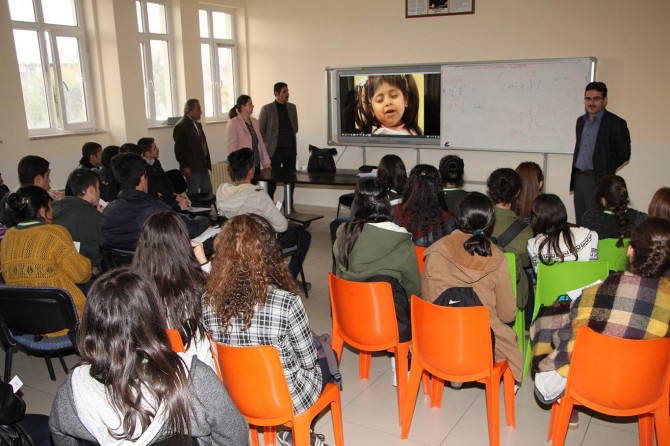 Van’da öğrenciler organ bağışı konusunda bilgilendiriliyor