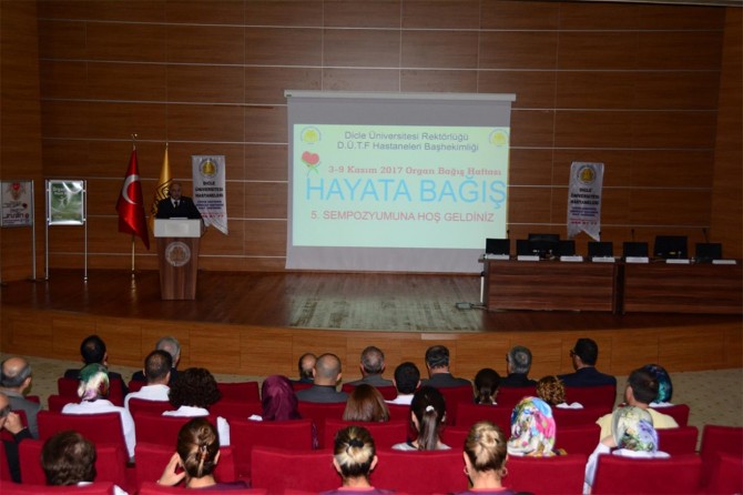 DÜ’de Organ Bağışı Sempozyumu düzenlendi