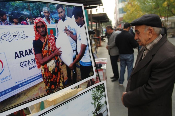 ​Resim sergisiyle Arakan'da yaşanan vahşet sergilendi