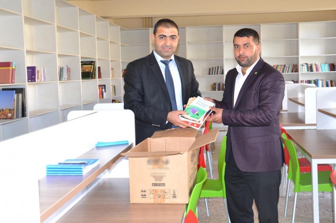 "İnternete ve televizyona saatler ayırırken kitap okumaya zaman ayırmıyoruz"