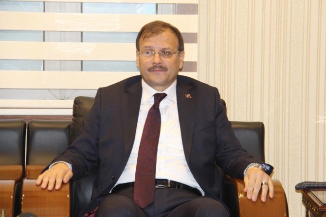 Arîkarê Serokwezîr Çavuşoglu: Me dêrên Ermeniyan jî têxist bergeha restorasyonê