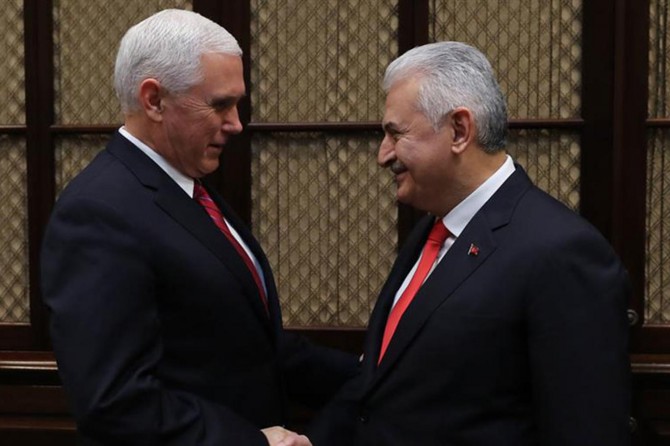 Başbakan Yıldırım Pence ile bir araya geldi
