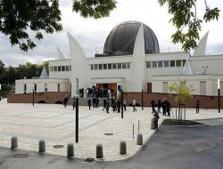 Fransa'daki Büyük Strasbourg Camii 20 Yıl Sonra Hizmete Girdi