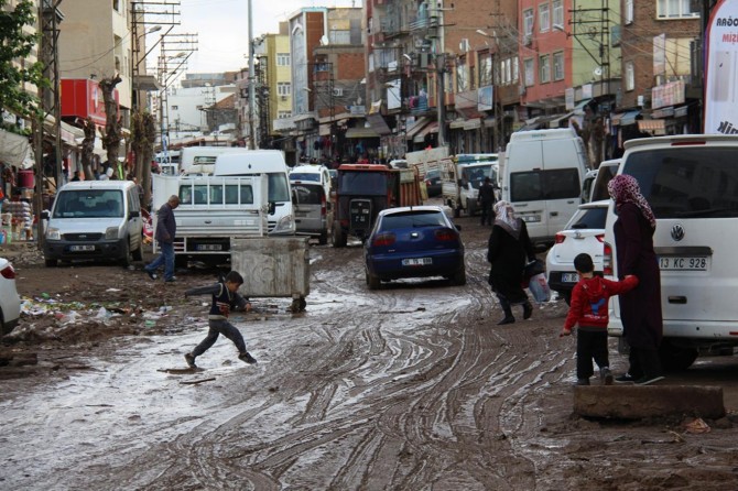 Esnafê Sûrê: Em dixwazin xebatên rê bên xelaskirin