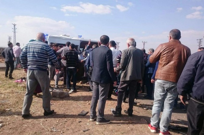 Serwîsa xwendekaran qeza kir: 13 birîndar