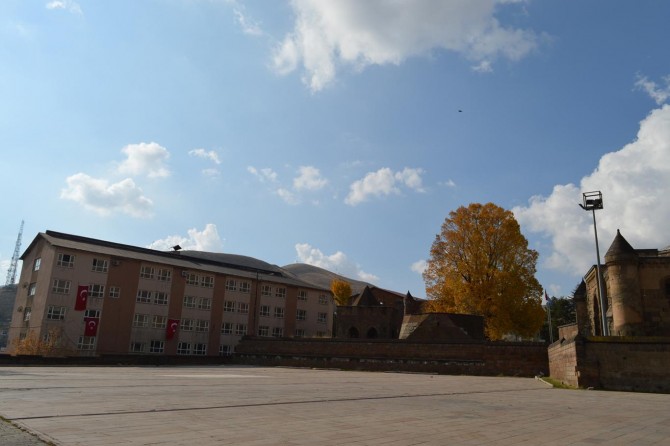 Bitlis'te İİF cami ve medresenin yanına inşa edilecek