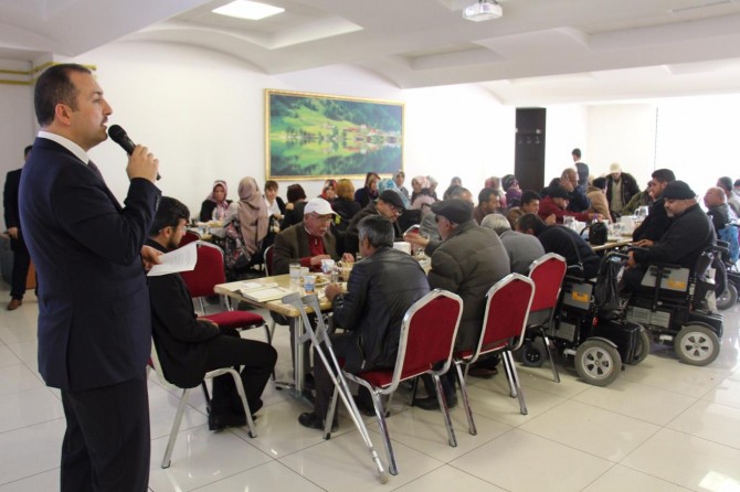 Engelli derneklerinin yöneticileriyle istişare toplantısı