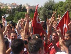 Asker Cenazesinde Oslo Protestosu