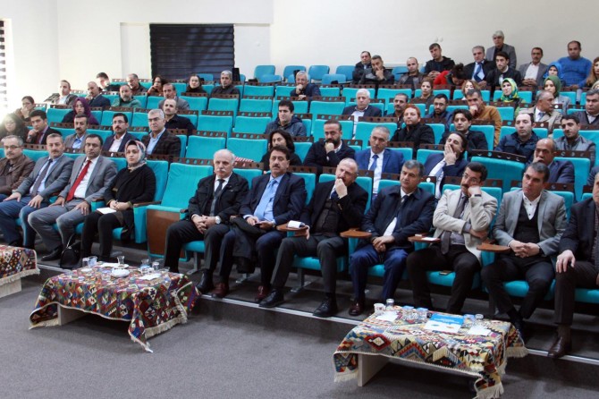 Van Büyükşehir Belediyesi memur disiplini eğitimi verdi