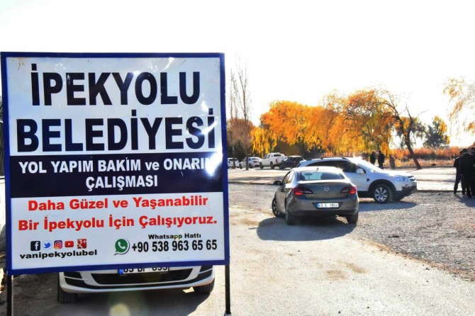 İpekyolu'ndaki yol çalışmaları incelendi