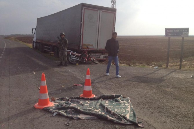 TIR’ın çarptığı motosiklet sürücüsü hayatını kaybetti