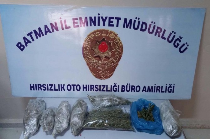Batman'da 2 şüpheli uyuşturucudan yakalandı