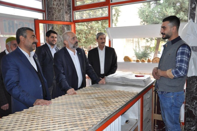 HÜDA PAR'dan Beşiri ilçe esnafına ziyaret