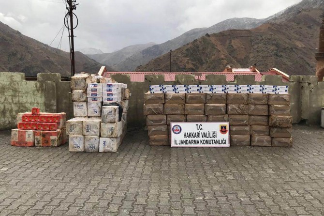 Hakkâri'de gümrük kaçağı sigara ele geçirildi