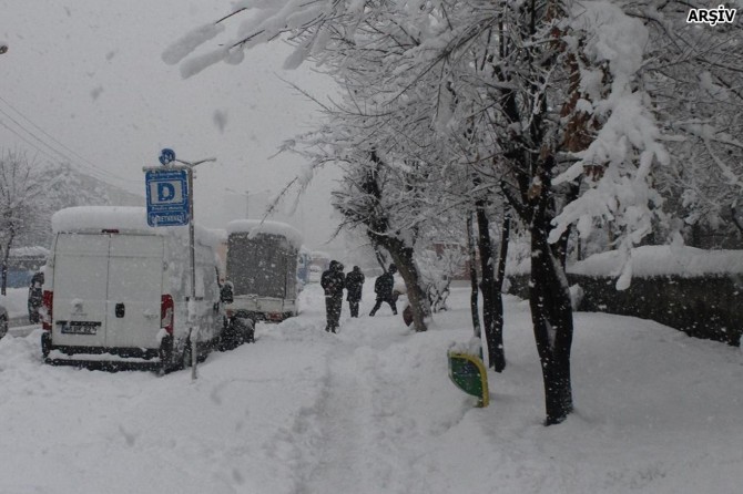 Trabzon'da eğitime kar engeli