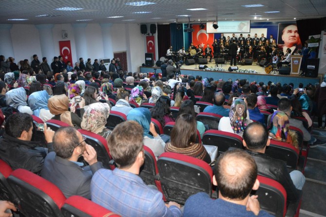 Öğretmenler gününde PKK tarafından katledilen öğretmenler anıldı