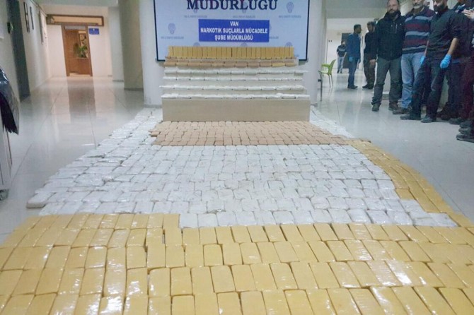 Van'da yılbaşından bu yana 4 ton eroin ele geçirildi