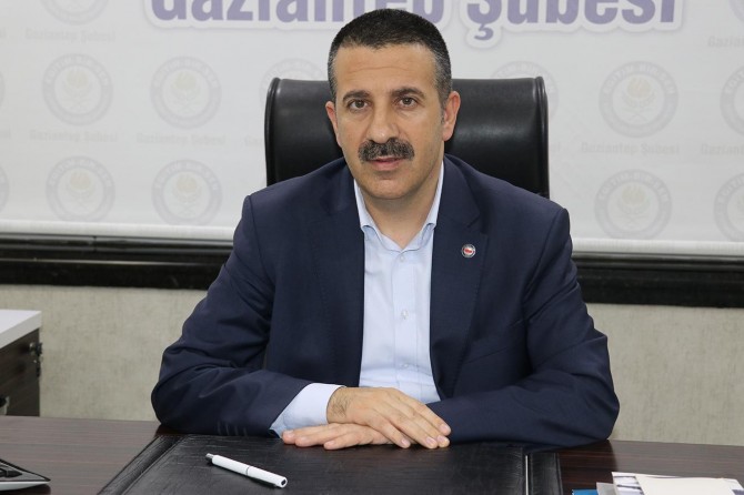 "300 bin öğretmen atama bekliyor"