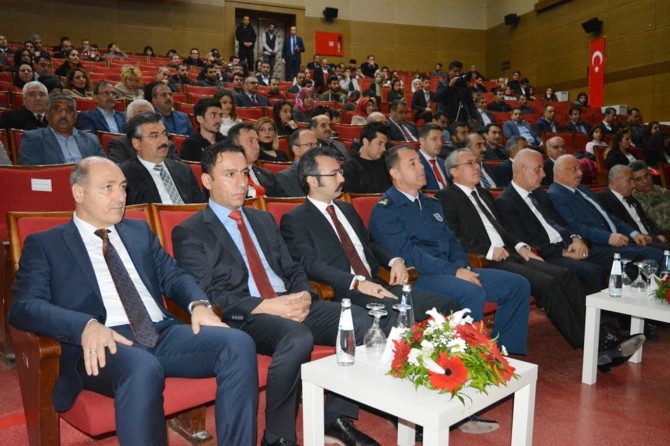 Batman'da "Öğretmenler Günü" kutlandı