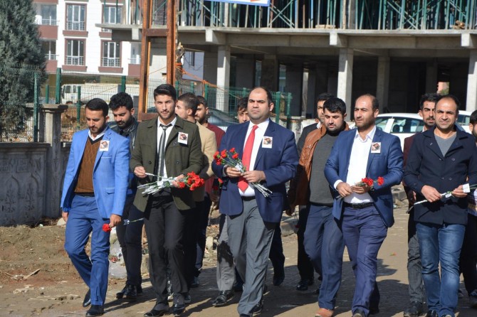 PKK tarafından katledilen öğretmen vurulduğu yerde anıldı