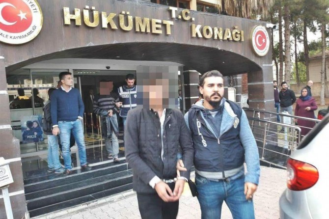 Akçakale'de uyuşturucu operasyonu: 2 tutuklama