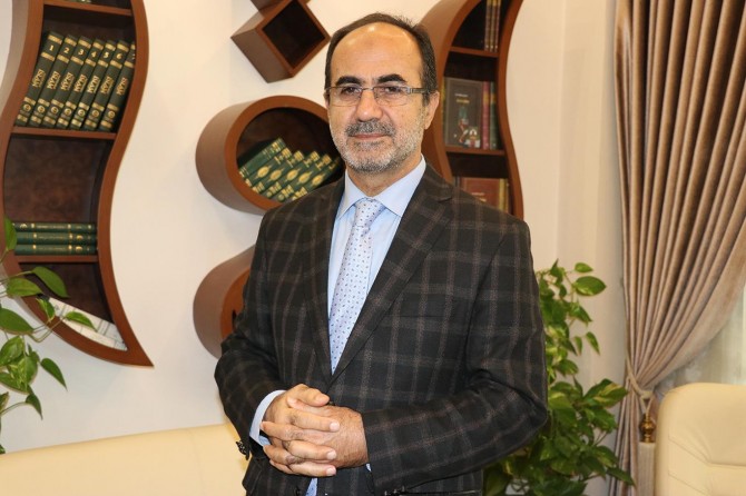 "Hz. Muhammed'i yeniden anlamaya çalışalım"