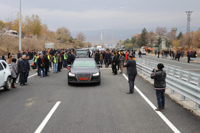 Çapakçur Viyadük'ü trafiğe açıldı