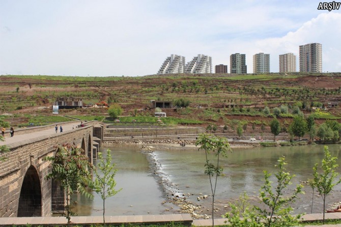 Avahiyên ku li wargeha bi navê “Kırklar Dağı” hatine çêkirin dê neyên xerakirin