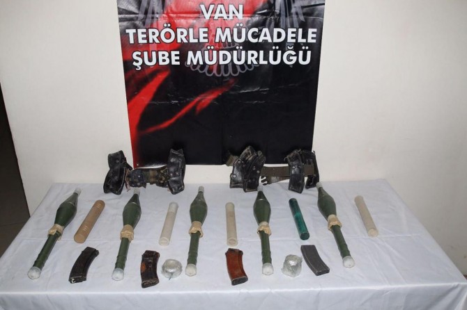 Metruk binada PKK'ye ait mühimmat ele geçirildi