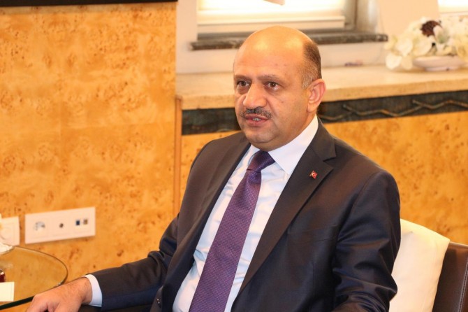 Zarrab bûyeran gelekî zêde rihet dianî zimên ku ev yek jî bala hemû kesî kişand li ser xwe