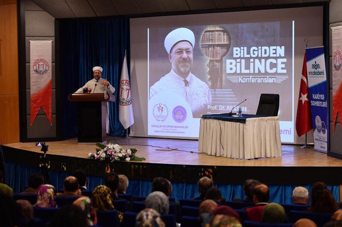 "Faydasız bilginin yanlış yolda kullanılmasının hüsranını yaşıyoruz"