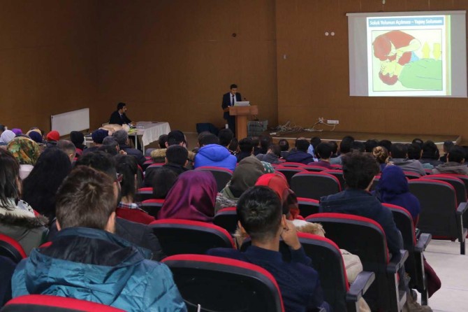 Bingöl Üniversitesinde deprem semineri verildi