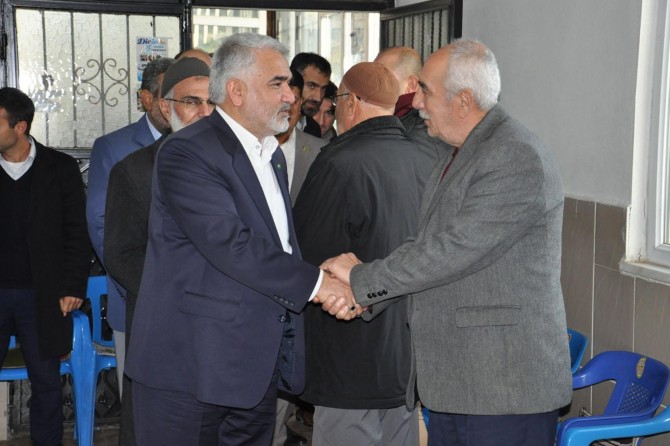 Yapıcıoğlu'ndan Ramanlı ve Acar ailesine taziye ziyareti