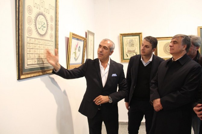 ​Diyarbakır’da Aşk-ı Hat sergisi açıldı