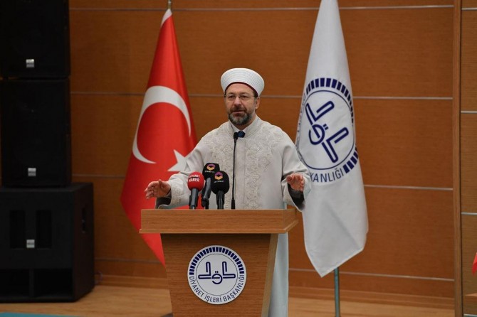 “Cihê nijadperestî û mezhebperestîyê di dînê me tuneye”