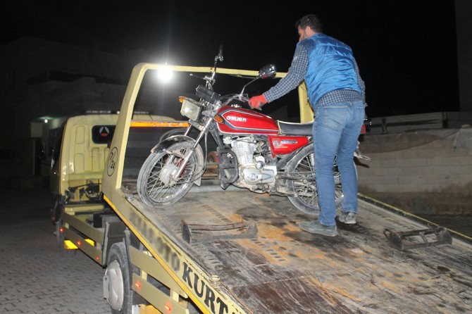 Çalınan motosiklet cami avlusunda bulundu