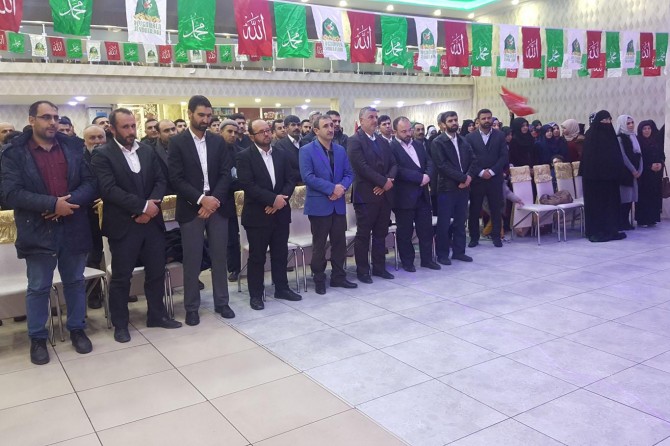 "Hz. Muhammed'i (sav) anlatmadığımız bir vaktimiz yok"