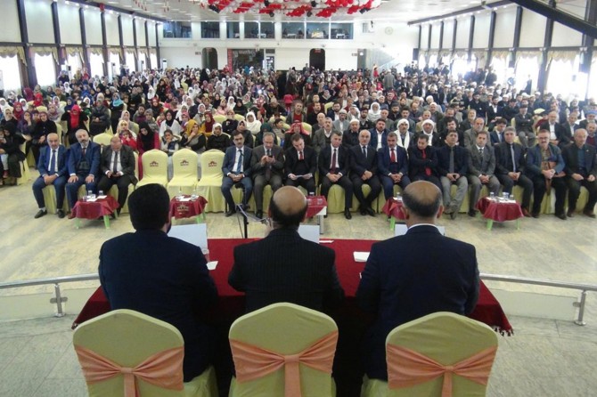 "Sünnetin yaşandığı bir topluma Allah azap indirmez"