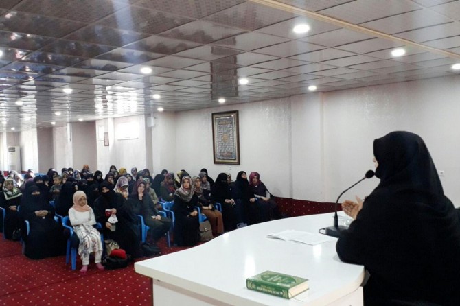 ​"Kadını koruma altına alan tek sistem İslam’dır"