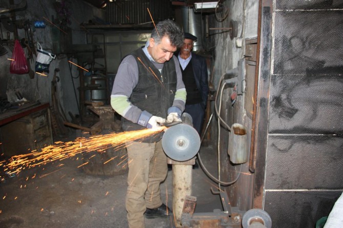 "Artık demirci ustası yetişmiyor"