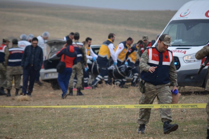 Di nav erd de yek jê pîrek ceseda 2 kesan hat dîtin