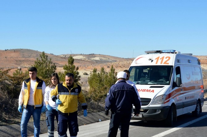 ​Otomobiller çarpıştı: 3 yaralı