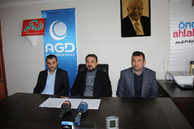 "Kudüs bizim onurumuzdur, iffetimizdir"