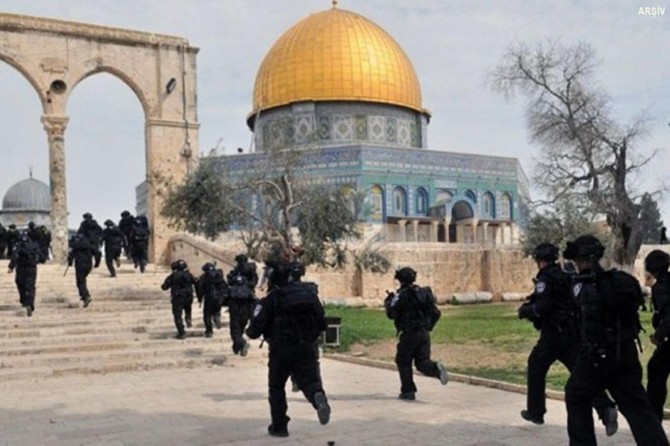 Siyonist işgalci çeteler Filistinlilere saldırdı