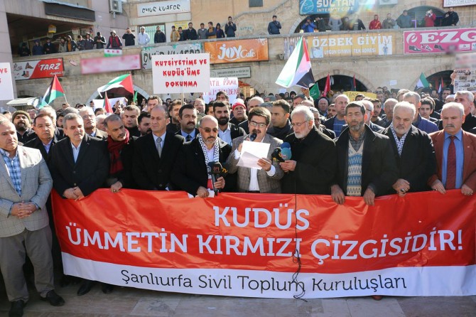 "Kudüs insan olma şuuru selamete erme bilinci ve sulhun mihengidir"